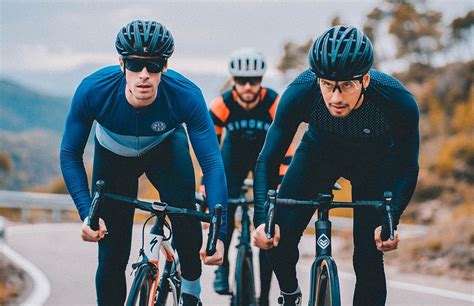 Ropa ciclismo Continuara.org