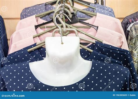 Ropa cierre tienda Continuara.org