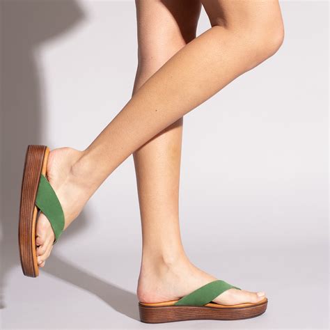 Sandalias verdes dedo Continuara.org