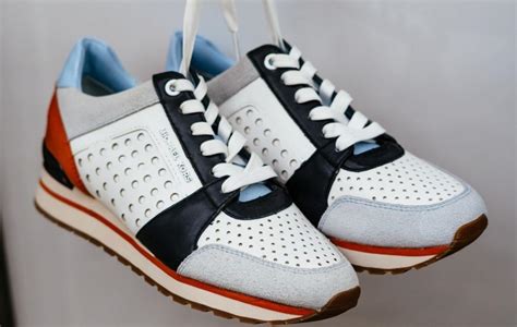 Se zapatos michael Continuara.org