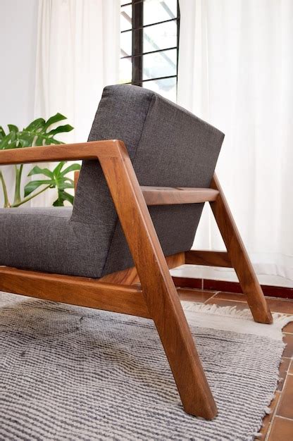 Silla madera individual Continuara.org