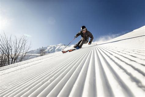 Skis alpinos pista Continuara.org