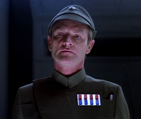 Star wars officer Continuara.org