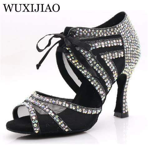 Tacones bailes latinos Continuara.org