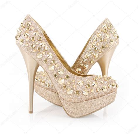 Tacones dorados brillos Continuara.org