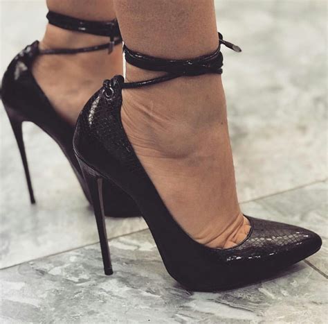 Tacones stilettos Continuara.org