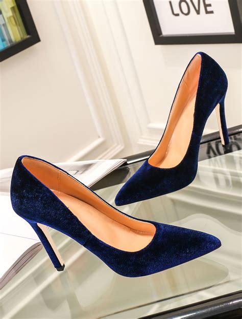 Tacones terciopelo azul Continuara.org