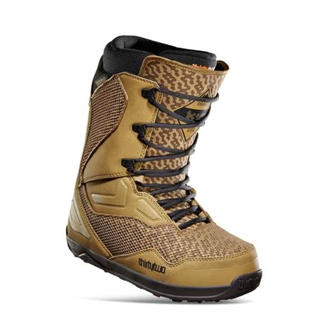 Thirty two botas Continuara.org