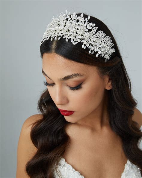Tiara novias tocado Continuara.org