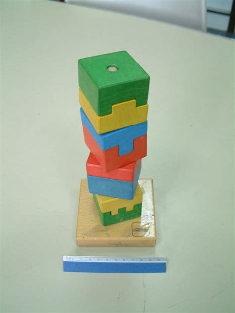 Torre cubos encajables Continuara.org