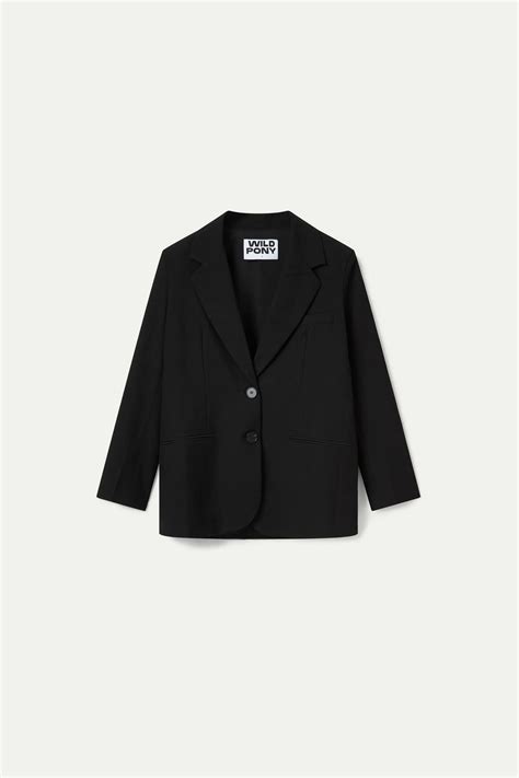 Traje crepe negro Continuara.org