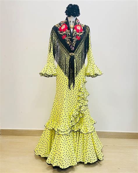 Traje flamenca amarillo Continuara.org