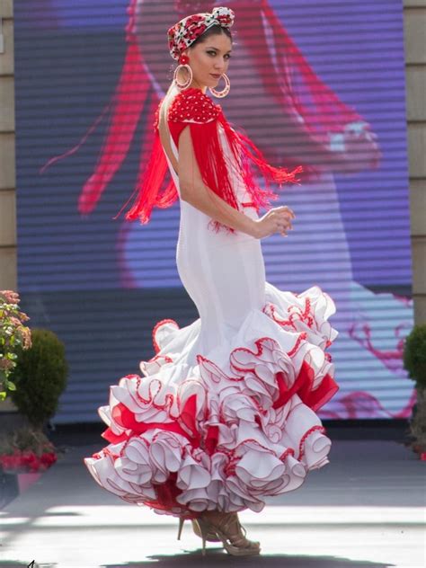 Traje flamenca flecos Continuara.org