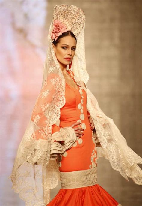 Traje flamenca mantilla Continuara.org