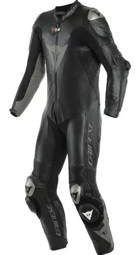 Traje mono Continuara.org