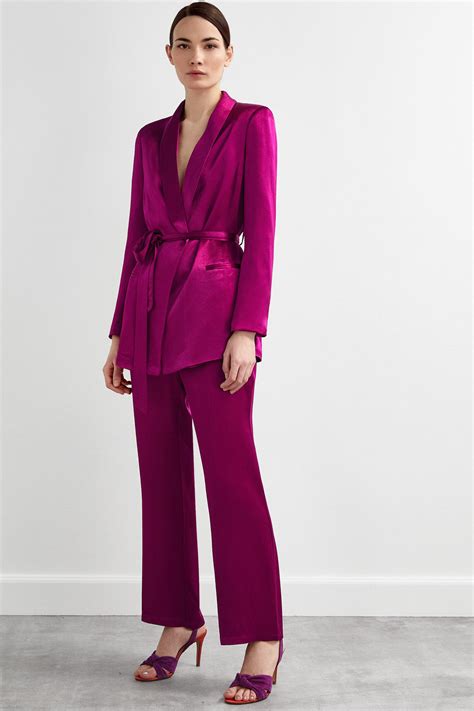 Traje mujer pantalon Continuara.org