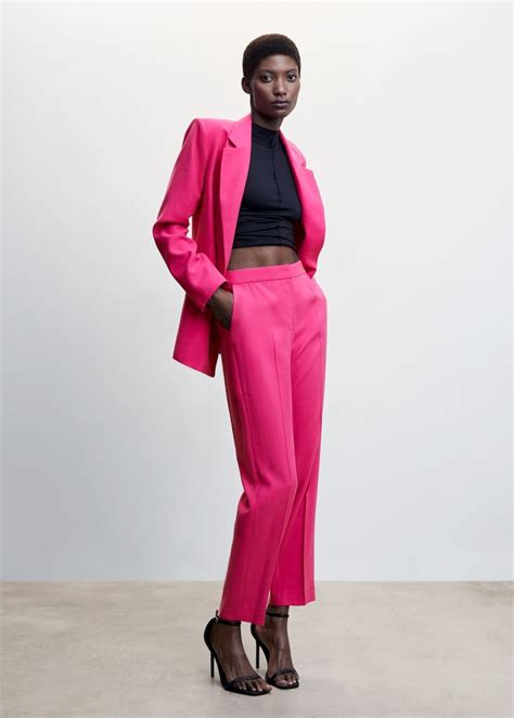 Traje mujer Continuara.org