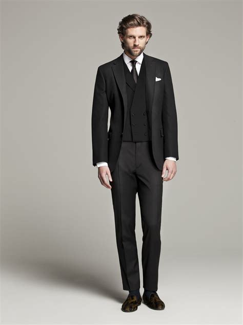Traje novio angelo Continuara.org