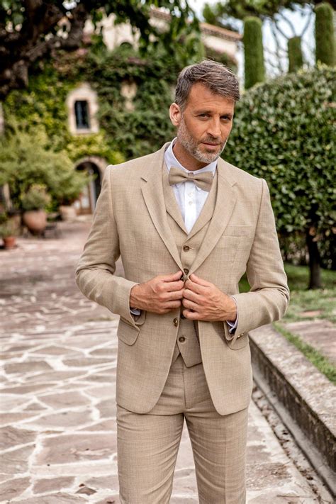 Traje novio color Continuara.org