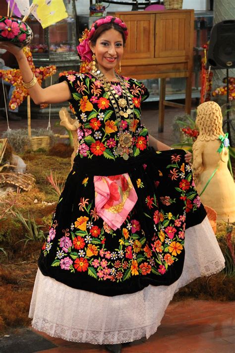 Traje regional Continuara.org
