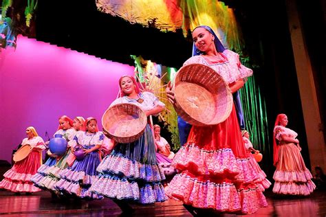 Trajes baile Continuara.org