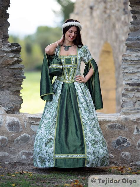 Trajes medievales Continuara.org