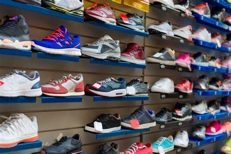 Varias zapatillas deportivas Continuara.org