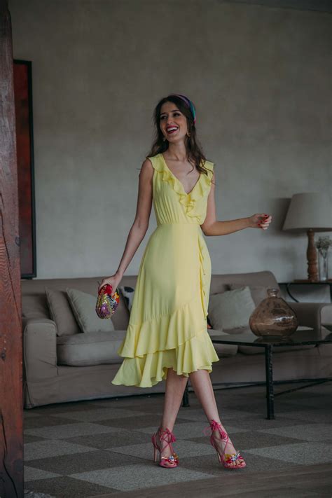 Vestido amarillo limon Continuara.org