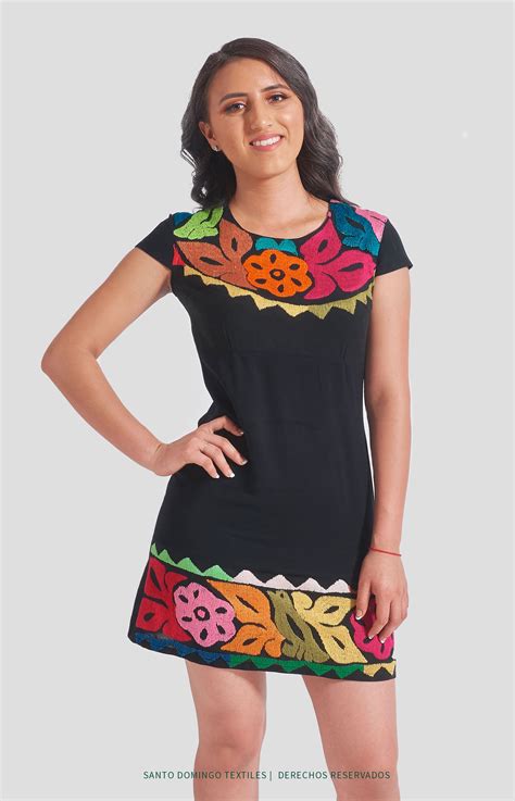 Vestido bordado Continuara.org