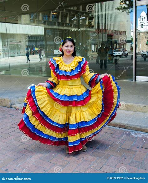 Vestido colombiano Continuara.org