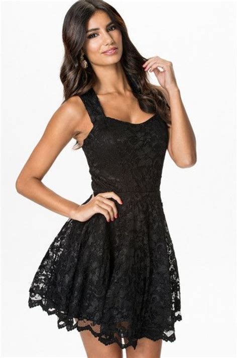 Vestido corto negro Continuara.org
