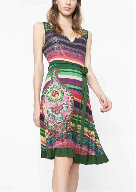 Vestido desigual puesto Continuara.org
