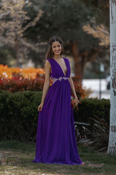 Vestido morado Continuara.org