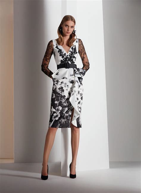 Vestido negro blanco Continuara.org