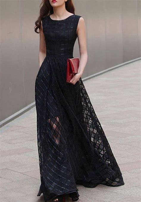 Vestido negro liso Continuara.org