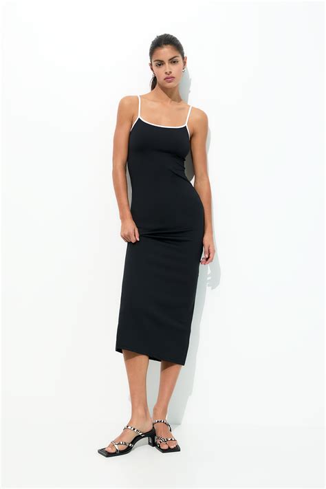 Vestido negro pullandbear Continuara.org