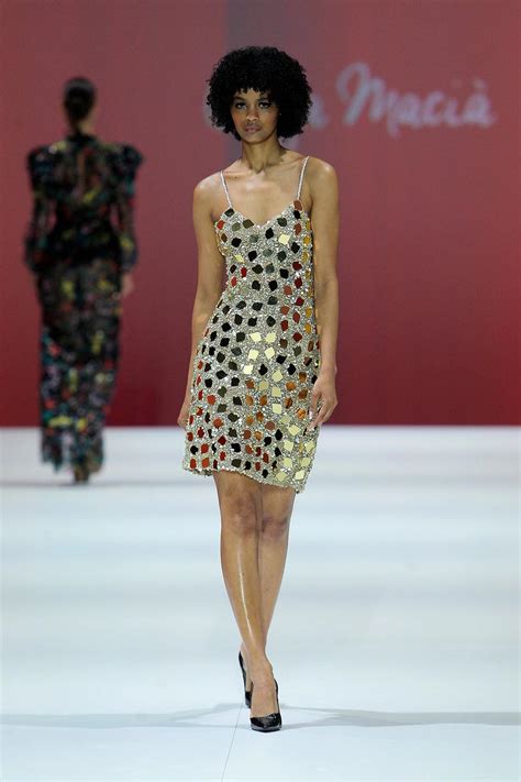 Vestido nuevo brillo Continuara.org