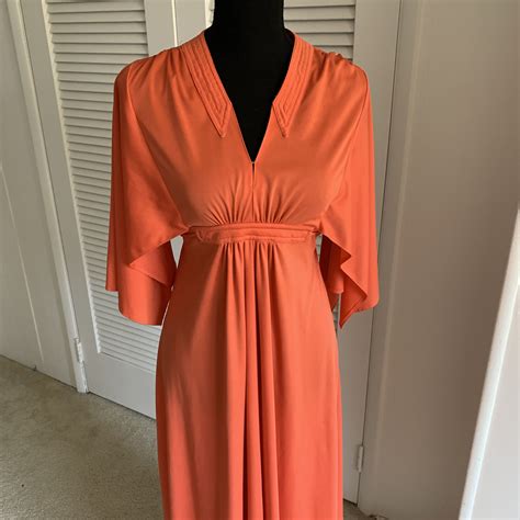 Vestido salmon rosa Continuara.org