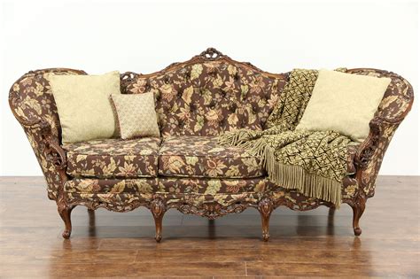 Vintage sofa Continuara.org