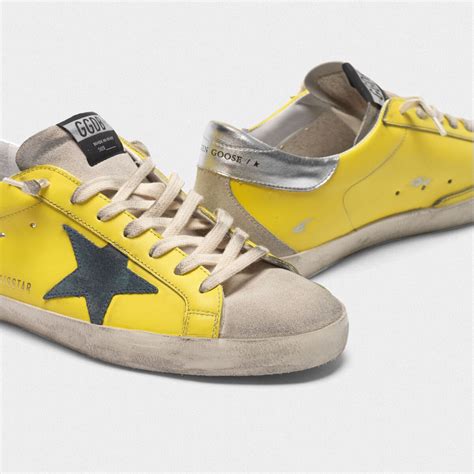 Zapatillas deportivas amarillas Continuara.org