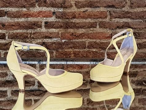 Zapatos ante color Continuara.org