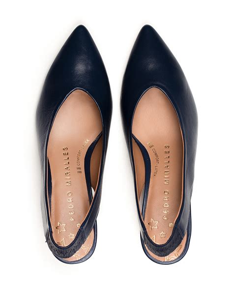 Zapatos azul marino Continuara.org