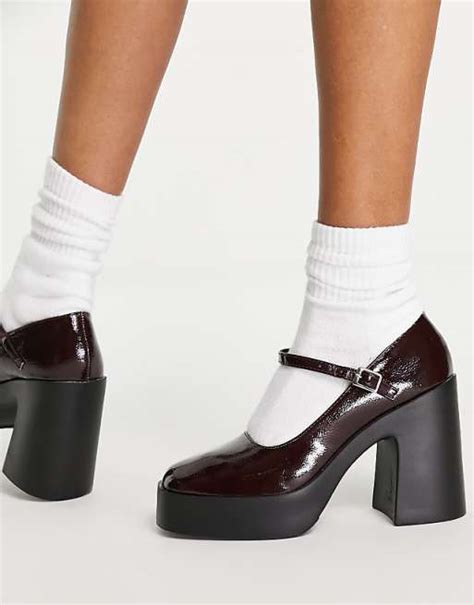 Zapatos burdeos plataforma Continuara.org