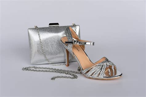 Zapatos cartera mano Continuara.org