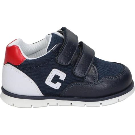 Zapatos chico num Continuara.org