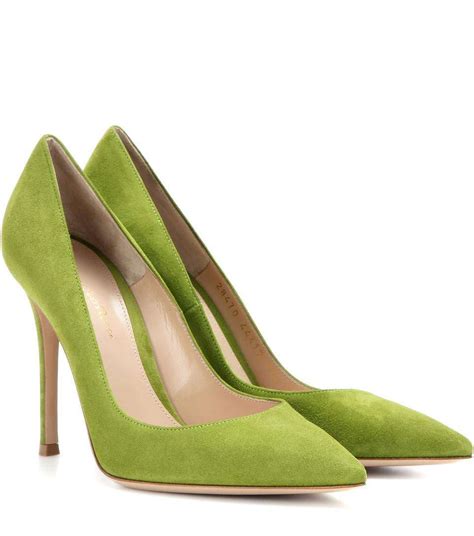 Zapatos color verde Continuara.org