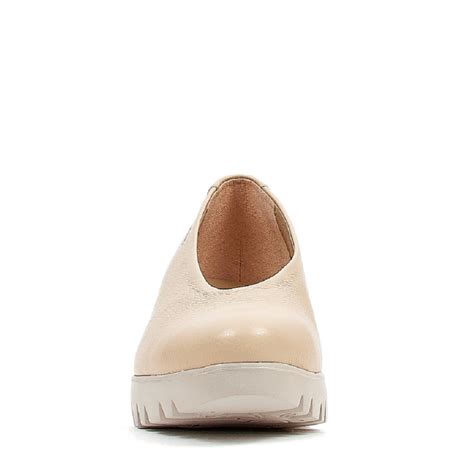Zapatos cuna Continuara.org