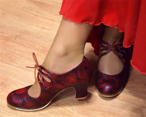 Zapatos flamenca Continuara.org
