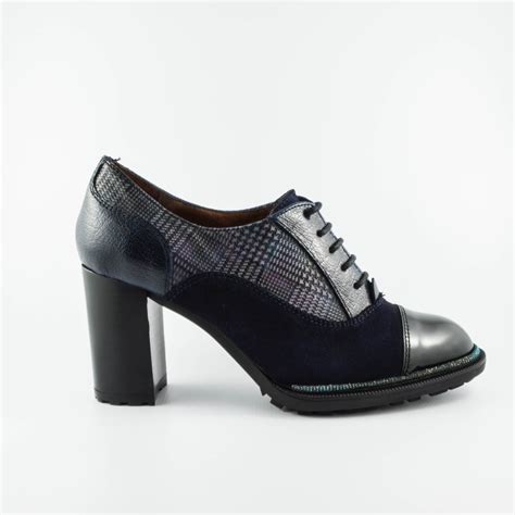 Zapatos hispanitas Continuara.org