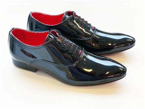 Zapatos nuevos charol Continuara.org